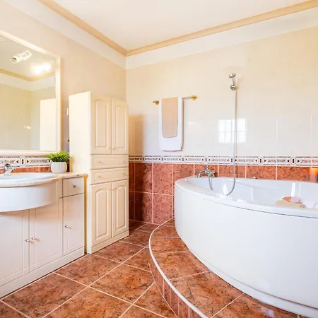 Dubai By Algarve Vacation *