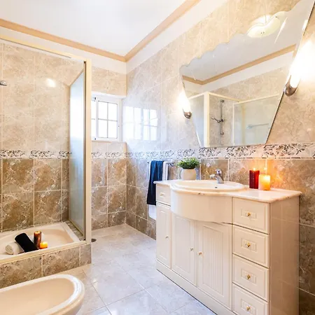 Dubai By Algarve Vacation Вилла