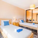 Dubai - Com Piscina Aquecível E Bbq - Albufeira