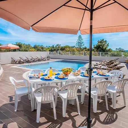 Dubai - Com Piscina Aquecivel E Bbq - * Αλμπουφέιρα